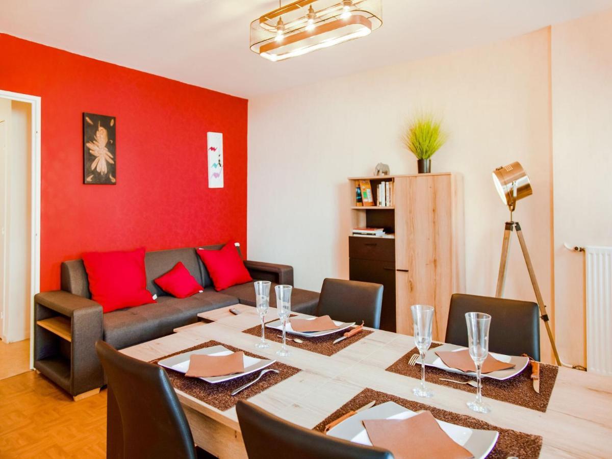 Attractive Apartment In Chaumont With A Balcony Extérieur photo